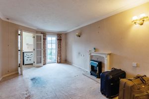 LOUNGE- click for photo gallery